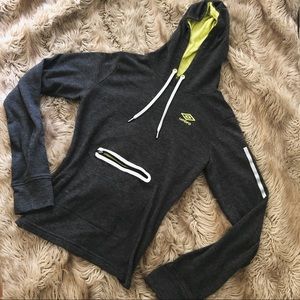 Umbro | Athletic Hoodie with Zip Pocket | S